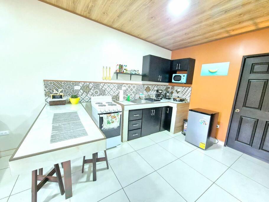 Apartamentos H Gonzalez #7 U #8 알라후엘라 외부 사진