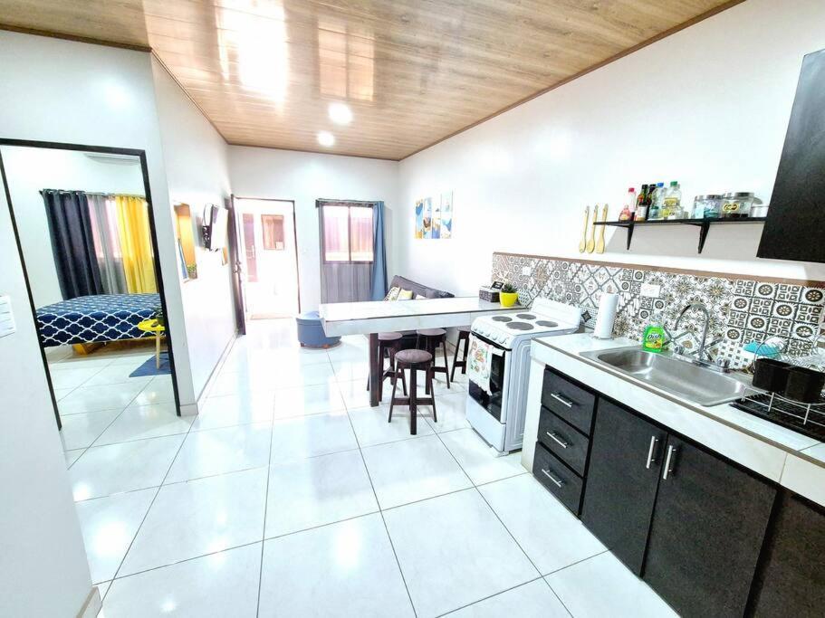 Apartamentos H Gonzalez #7 U #8 알라후엘라 외부 사진